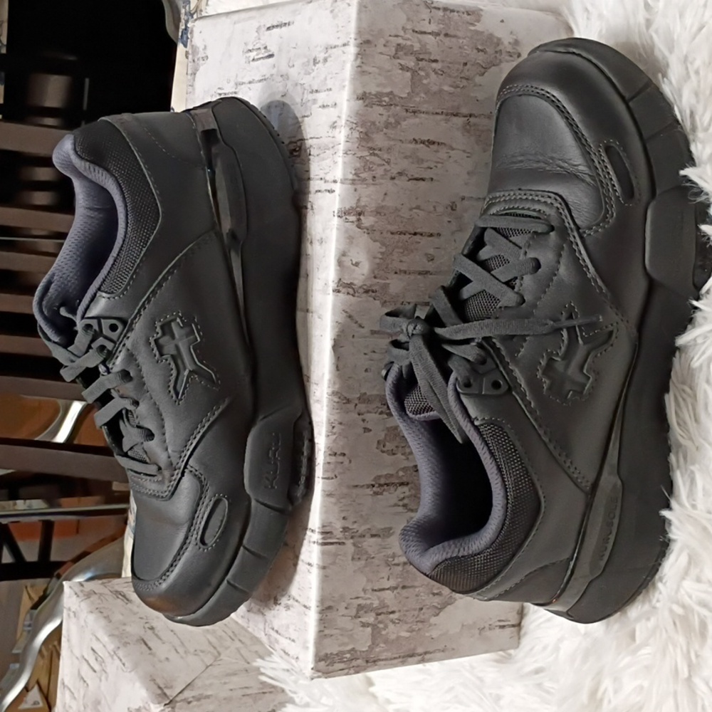 Kuru Kinetic 2 Black Anti-Slip Stability Arch Support Women's Work Shoes 8 Wide